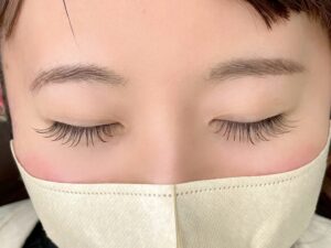 鴻巣でおすすめしたい自然な濃さと長さのマツエクデザイン