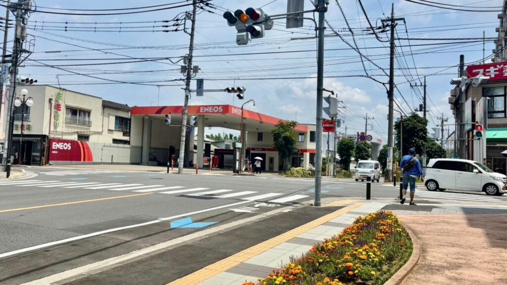 アイデザイン ツツ.への徒歩ルートとなる鴻巣駅入口交差点
